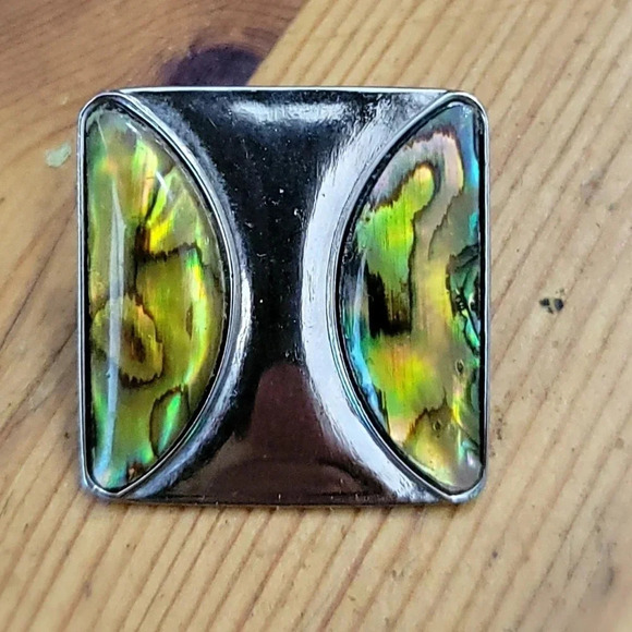 Vintage Shell  and Silver Earrings - Picture 7 of 7